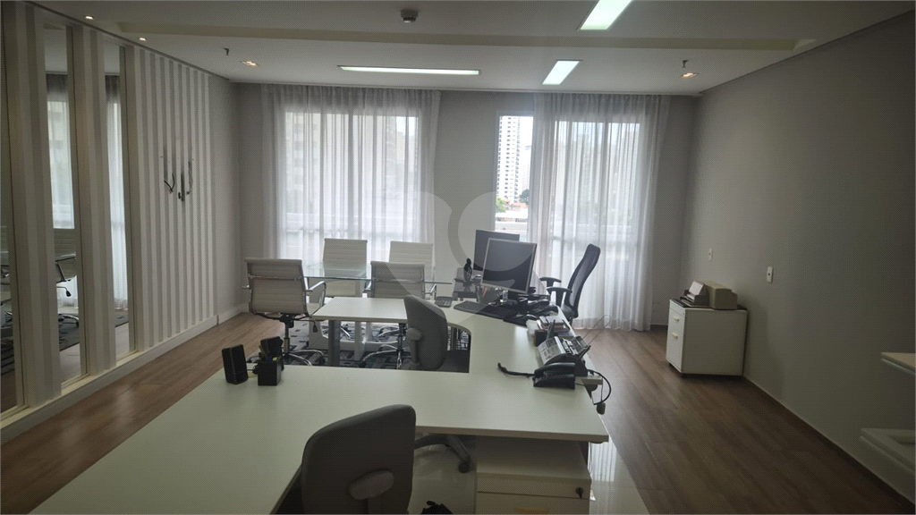 Sala Comercial  em Condomínio com vaga