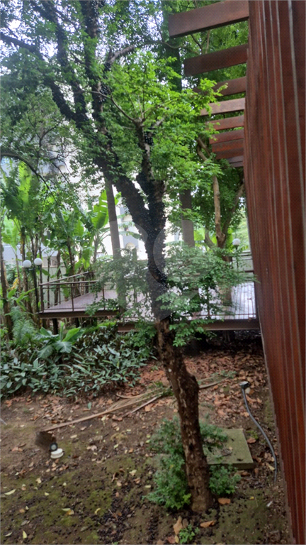 Sala Comercial  em Condomínio com vaga