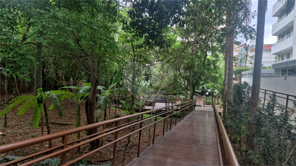 Sala Comercial  em Condomínio com vaga