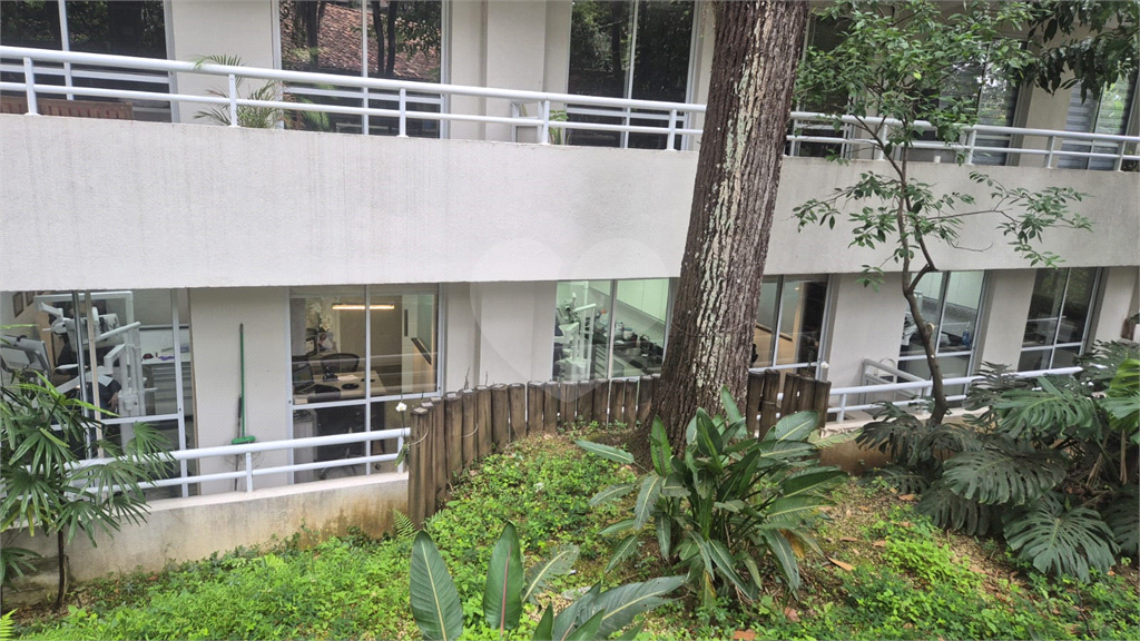 Sala Comercial  em Condomínio com vaga