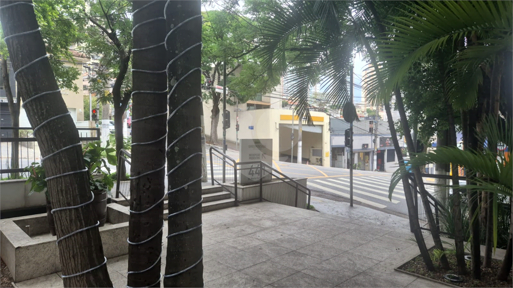 Sala Comercial  em Condomínio com vaga