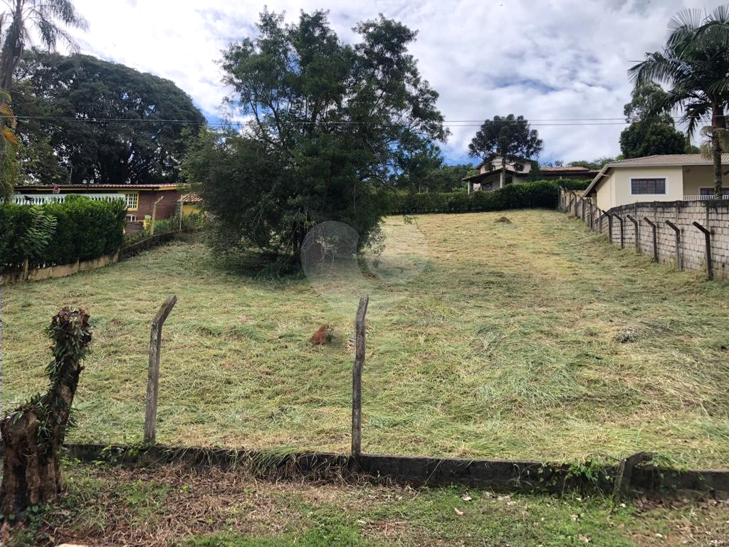 Terreno 1000 m² em condomínio em Socorro 