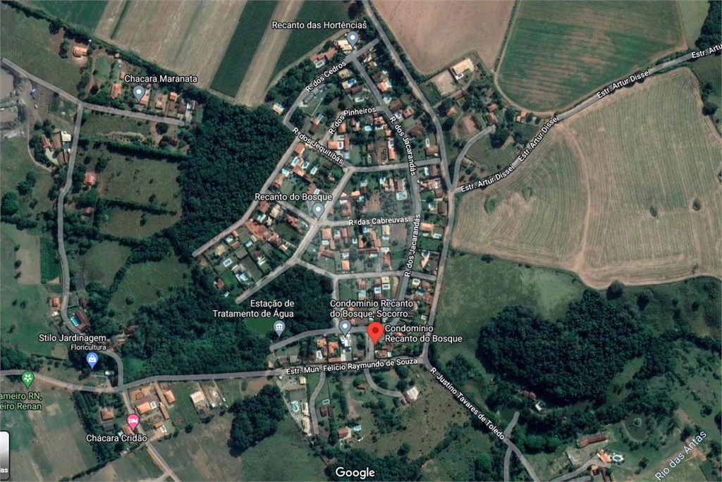 Terreno 1000 m² em condomínio em Socorro 