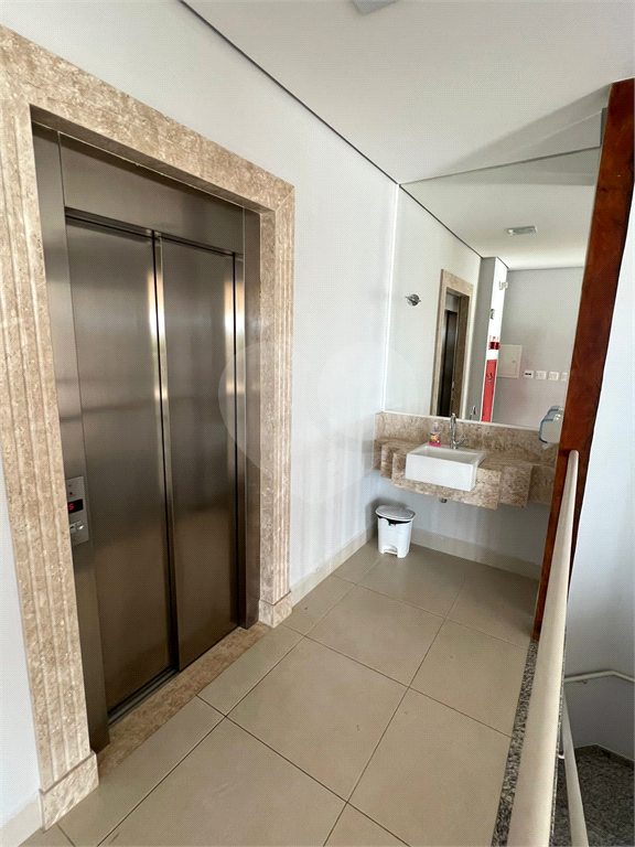 Apartamento à venda com 3 quartos, 112m² - Foto 4