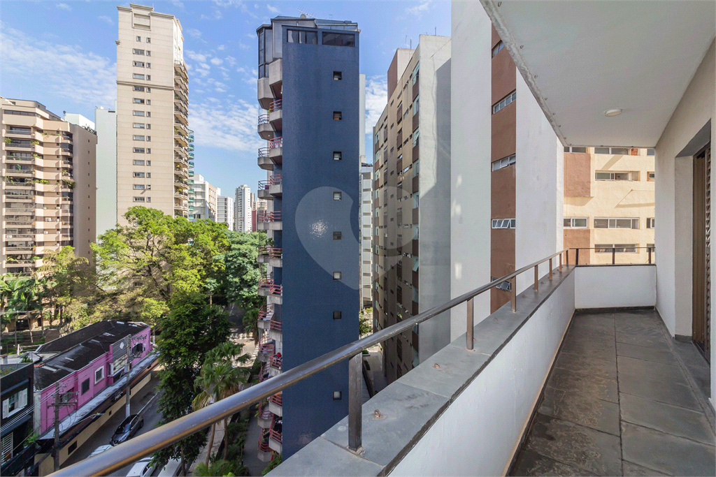 APARTMENTO À VENDA COM 4 QUARTOS, 3 VAGAS, LAZER NO PARAÍSO.