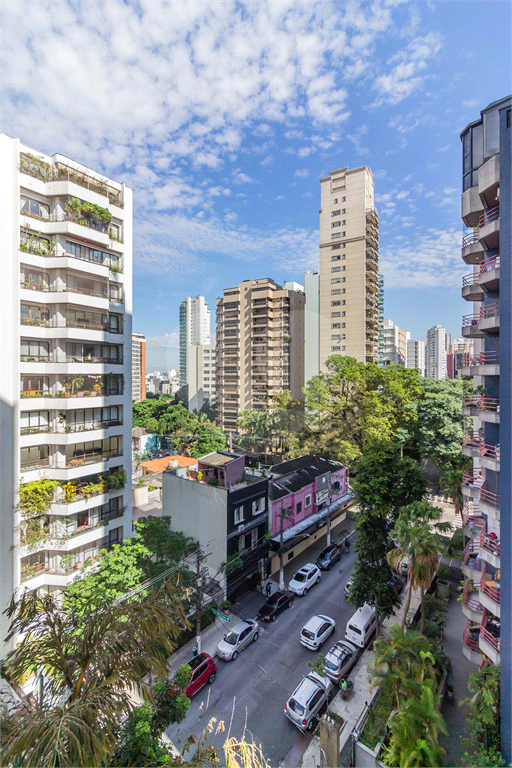 APARTMENTO À VENDA COM 4 QUARTOS, 3 VAGAS, LAZER NO PARAÍSO.