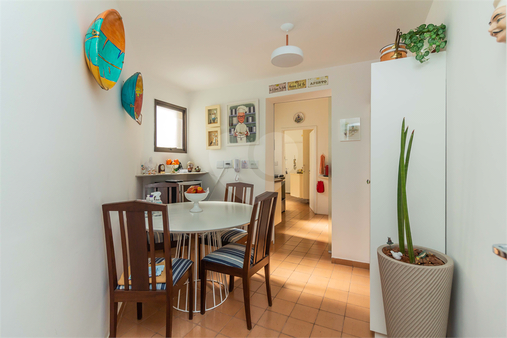 APARTMENTO À VENDA COM 4 QUARTOS, 3 VAGAS, LAZER NO PARAÍSO.