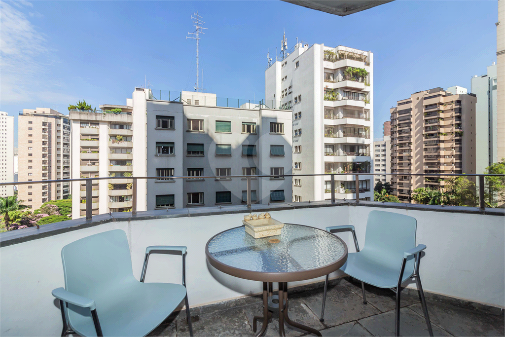APARTMENTO À VENDA COM 4 QUARTOS, 3 VAGAS, LAZER NO PARAÍSO.