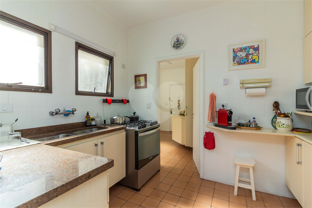 APARTMENTO À VENDA COM 4 QUARTOS, 3 VAGAS, LAZER NO PARAÍSO.