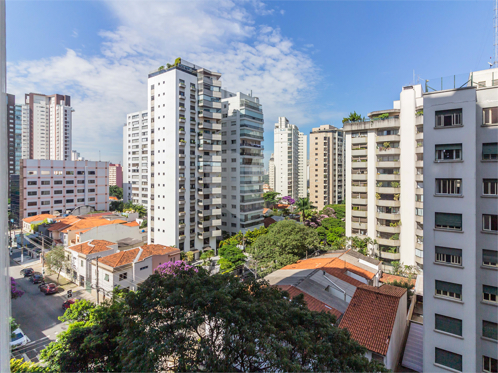 APARTMENTO À VENDA COM 4 QUARTOS, 3 VAGAS, LAZER NO PARAÍSO.