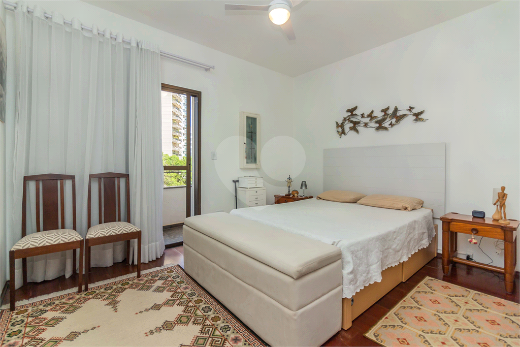 APARTMENTO À VENDA COM 4 QUARTOS, 3 VAGAS, LAZER NO PARAÍSO.