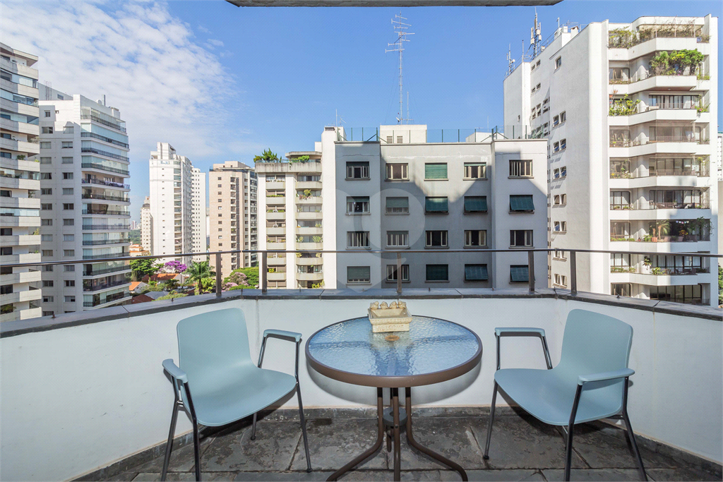 APARTMENTO À VENDA COM 4 QUARTOS, 3 VAGAS, LAZER NO PARAÍSO.