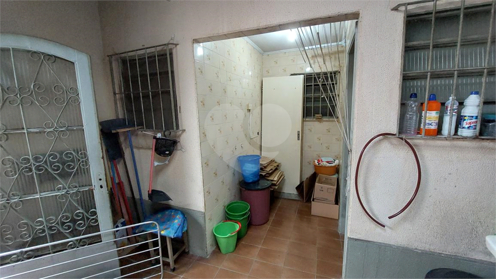 Casa Térrea c0m 03 dormitórios, 01 suíte e 02 vagas - Villa Santa Teresinha