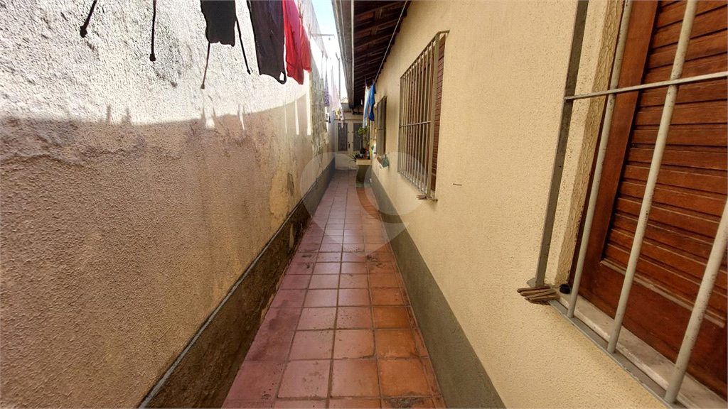 Casa Térrea c0m 03 dormitórios, 01 suíte e 02 vagas - Villa Santa Teresinha