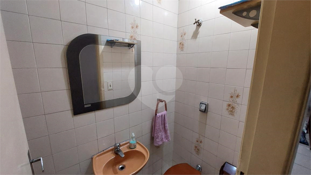 Casa Térrea c0m 03 dormitórios, 01 suíte e 02 vagas - Villa Santa Teresinha