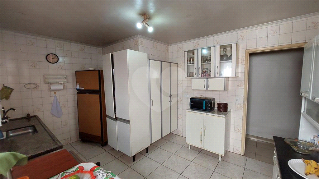 Casa Térrea c0m 03 dormitórios, 01 suíte e 02 vagas - Villa Santa Teresinha