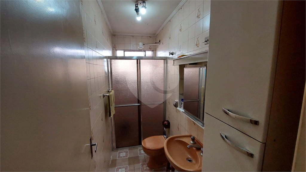 Casa Térrea c0m 03 dormitórios, 01 suíte e 02 vagas - Villa Santa Teresinha