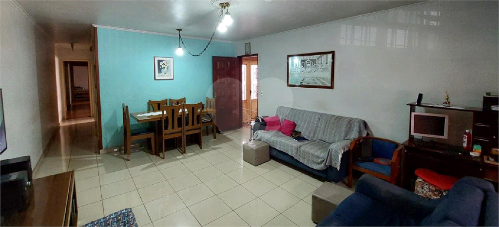 Casa Térrea c0m 03 dormitórios, 01 suíte e 02 vagas - Villa Santa Teresinha