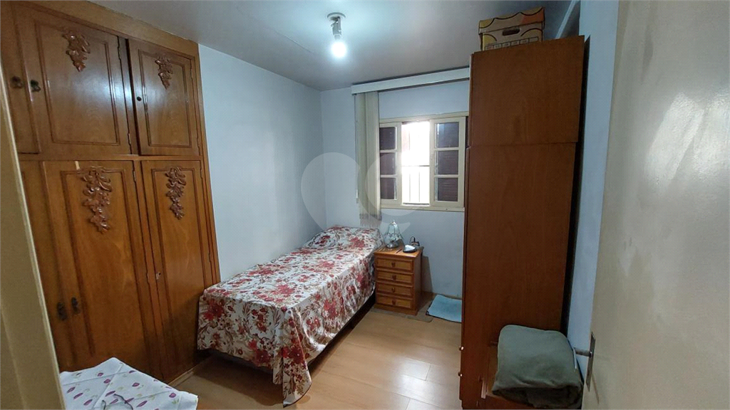 Casa Térrea c0m 03 dormitórios, 01 suíte e 02 vagas - Villa Santa Teresinha