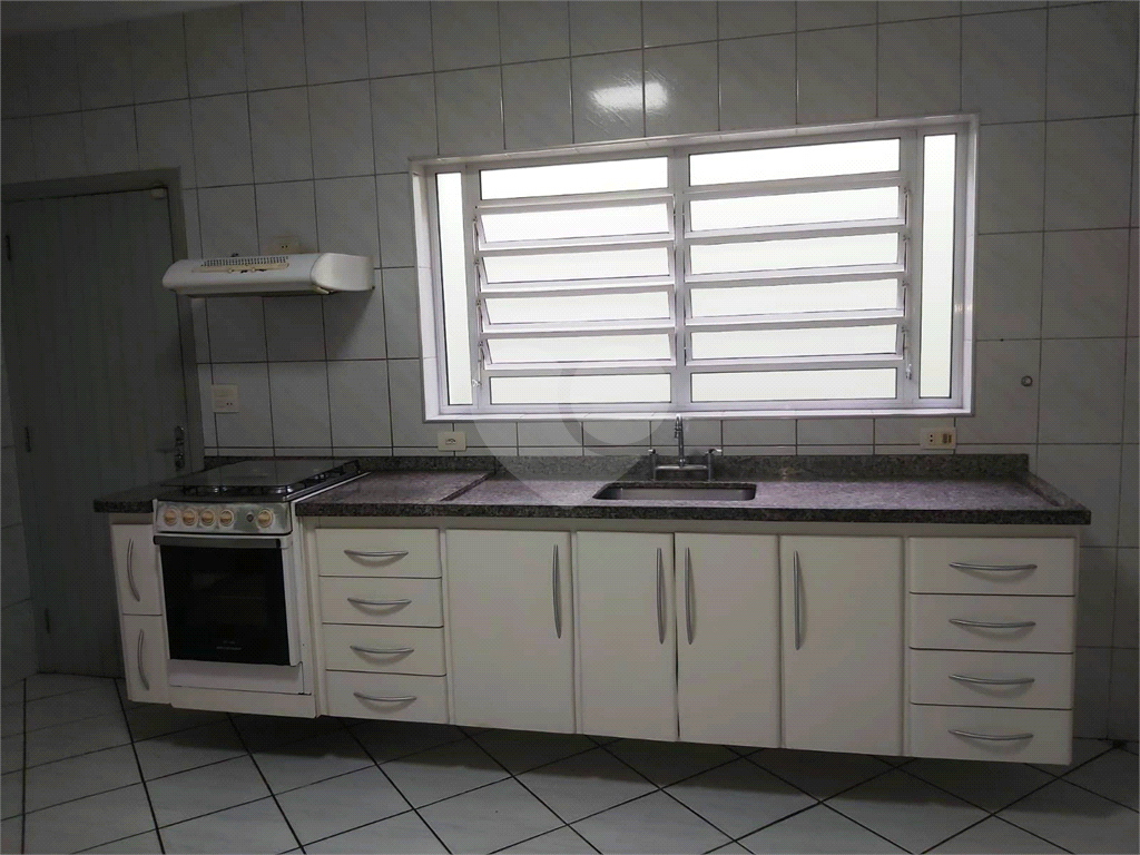 Casa à Venda no Jardim Japão com 03 Dormitórios e Edícula por R$ 820.000,00