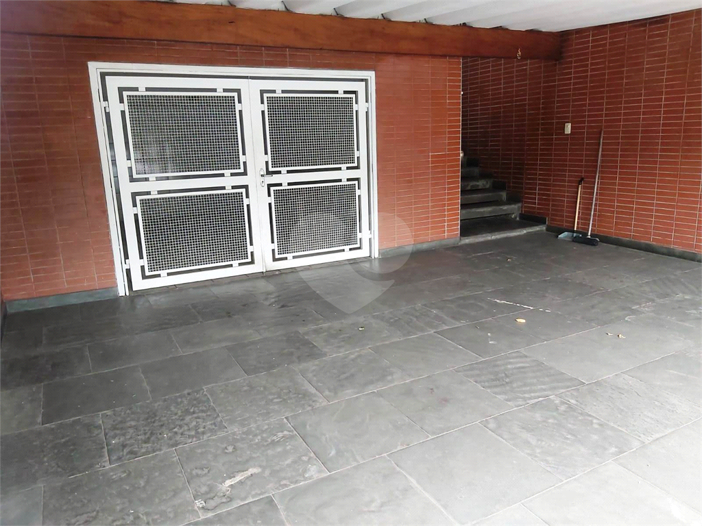 Casa à Venda no Jardim Japão com 03 Dormitórios e Edícula por R$ 820.000,00