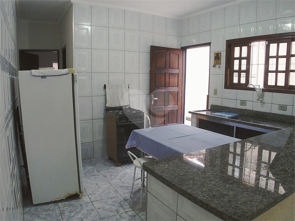 Casa-2 quartos Itanhaém-Venda