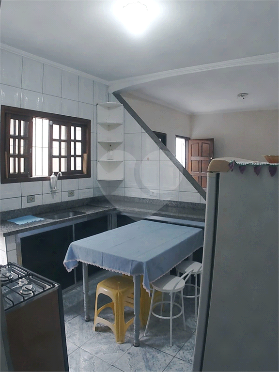 Casa-2 quartos Itanhaém-Venda