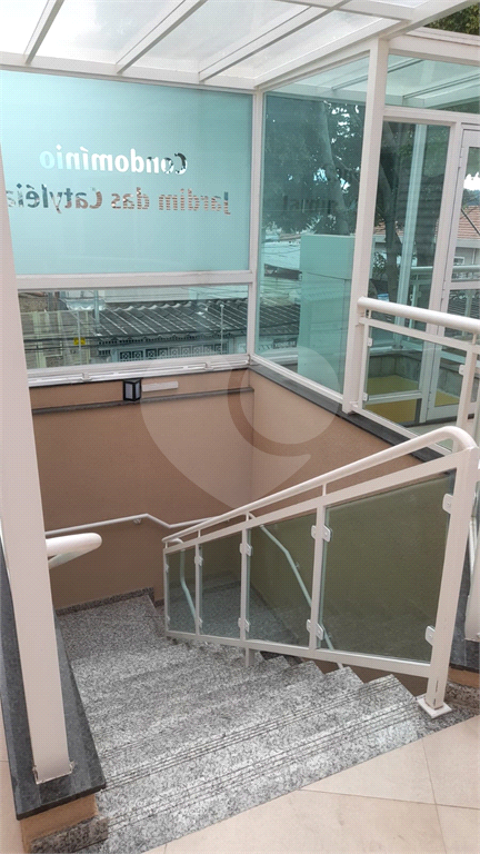 APARTAMENTO em TREMEMBÉ