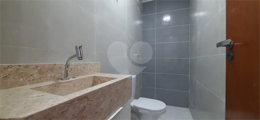 Apartamento à venda com 2 quartos, 40m² - Foto 10