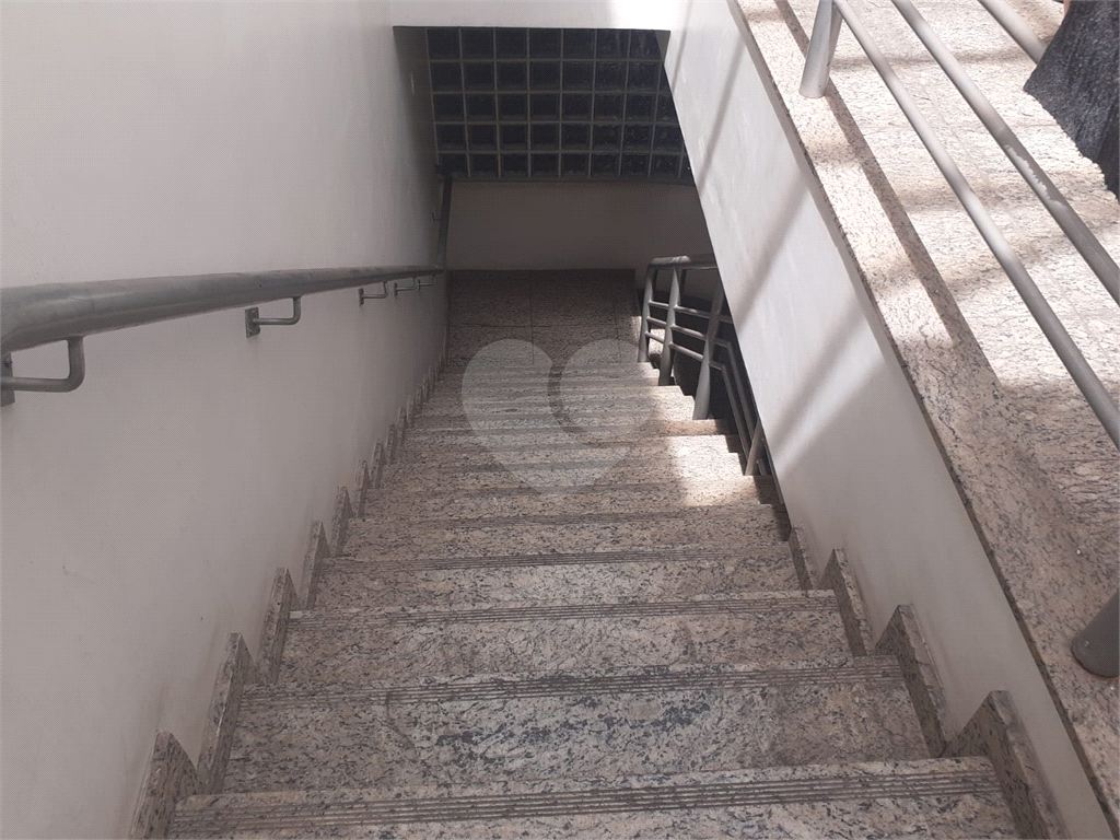 Salão Comercial  700 m²  -   Vila  Diva   