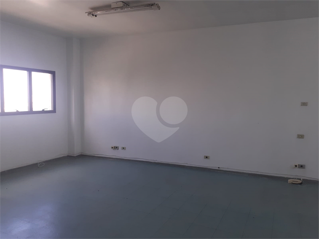 Salão Comercial  700 m²  -   Vila  Diva   