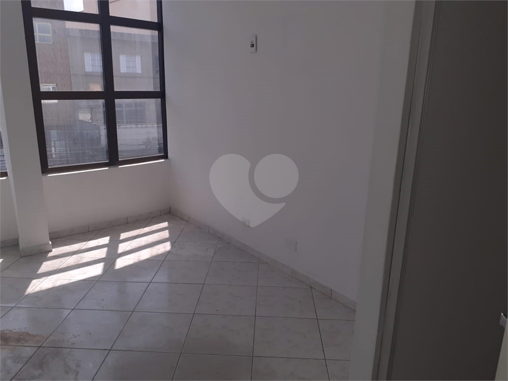 Salão Comercial  700 m²  -   Vila  Diva   