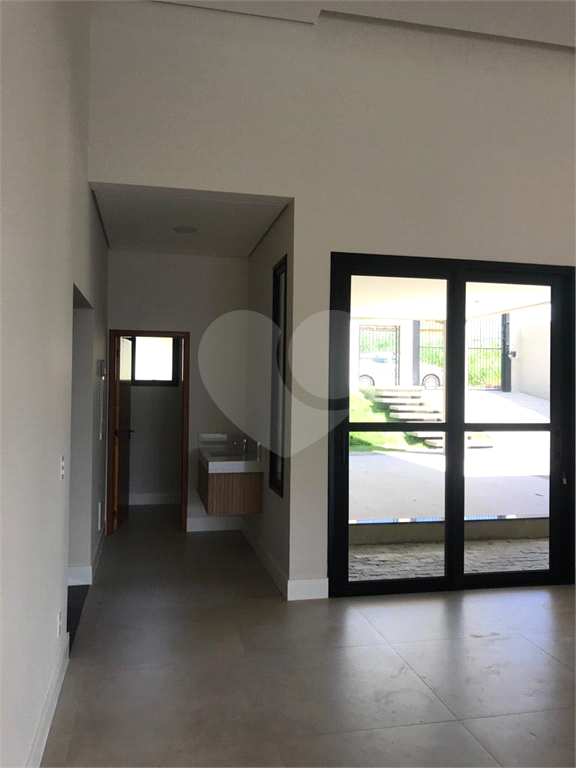 Casa à venda com 3 quartos, 320m² - Foto 22