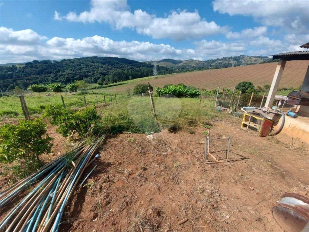 Chácara    -   2.632 m²   -  02 quartos  -  Atibaia 