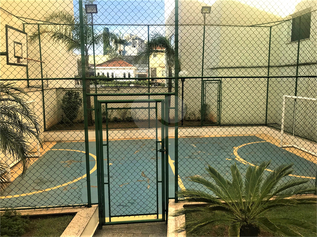 Apartamento com 84 m² em andar alto