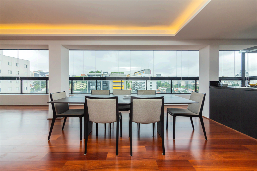 APARTAMENTO em VILA MADALENA