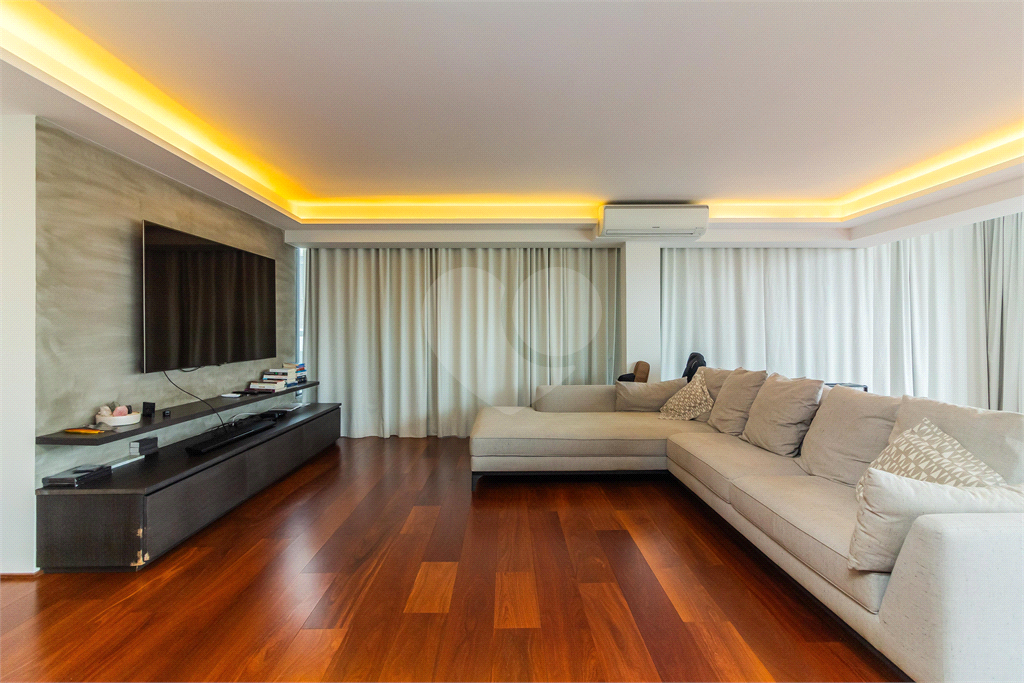APARTAMENTO em VILA MADALENA