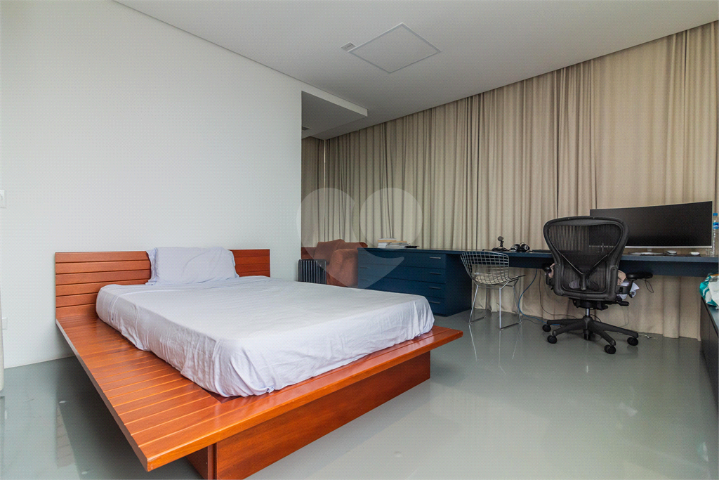 APARTAMENTO em VILA MADALENA