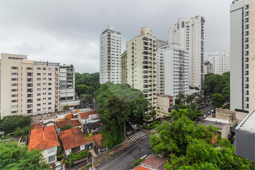 APARTAMENTO em VILA MADALENA