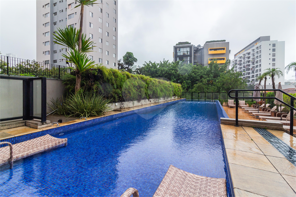 APARTAMENTO em VILA MADALENA