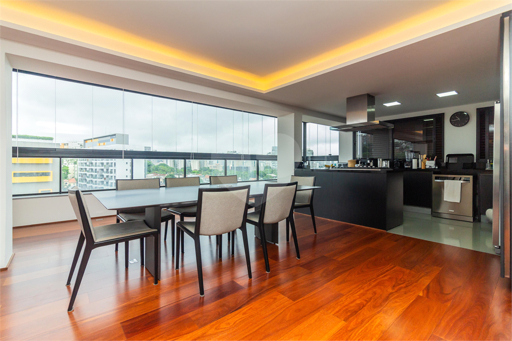 APARTAMENTO em VILA MADALENA