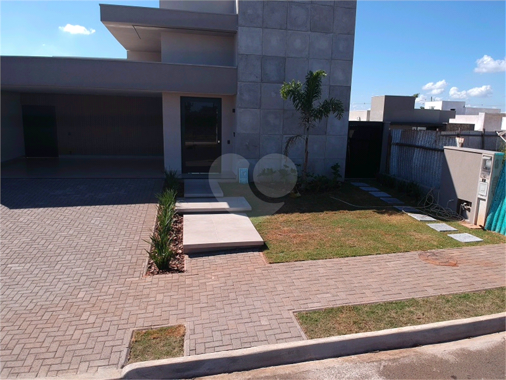 Casa à venda com 3 quartos, 207m² - Foto 7