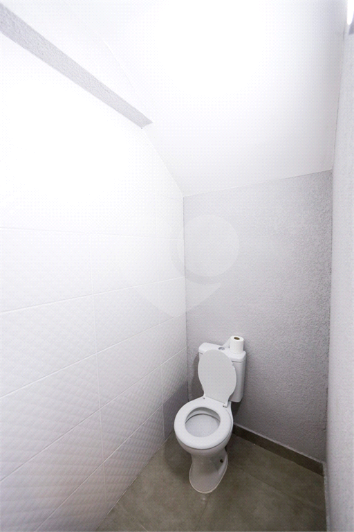 Apartamento novo à venda, com excelente localização, 64m², 2dorm e quintal!!!