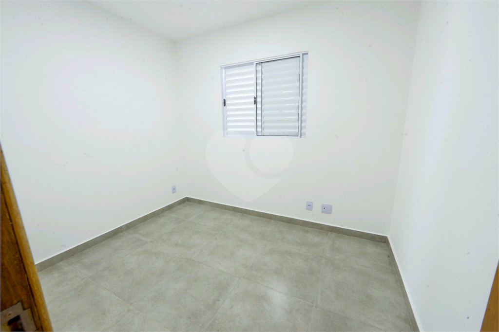Aparatamento, novo com ótima localização, à venda com 70m², 2 dorm e 2 áreas externas.