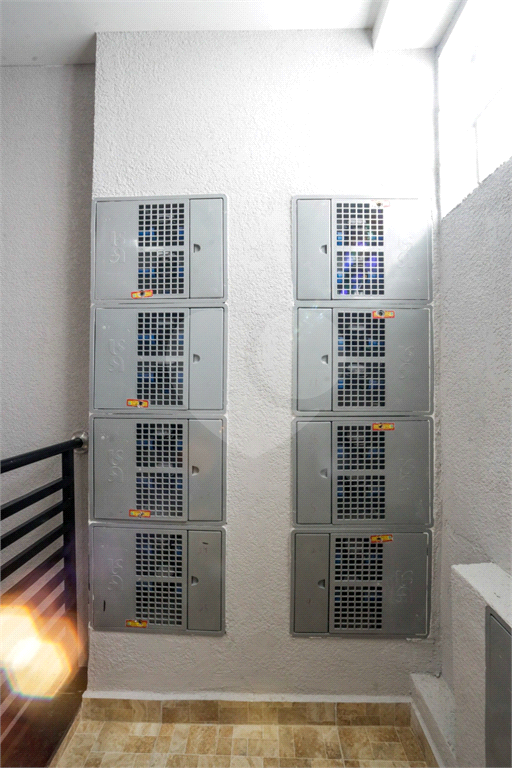 Aparatamento, novo com ótima localização, à venda com 70m², 2 dorm e 2 áreas externas.