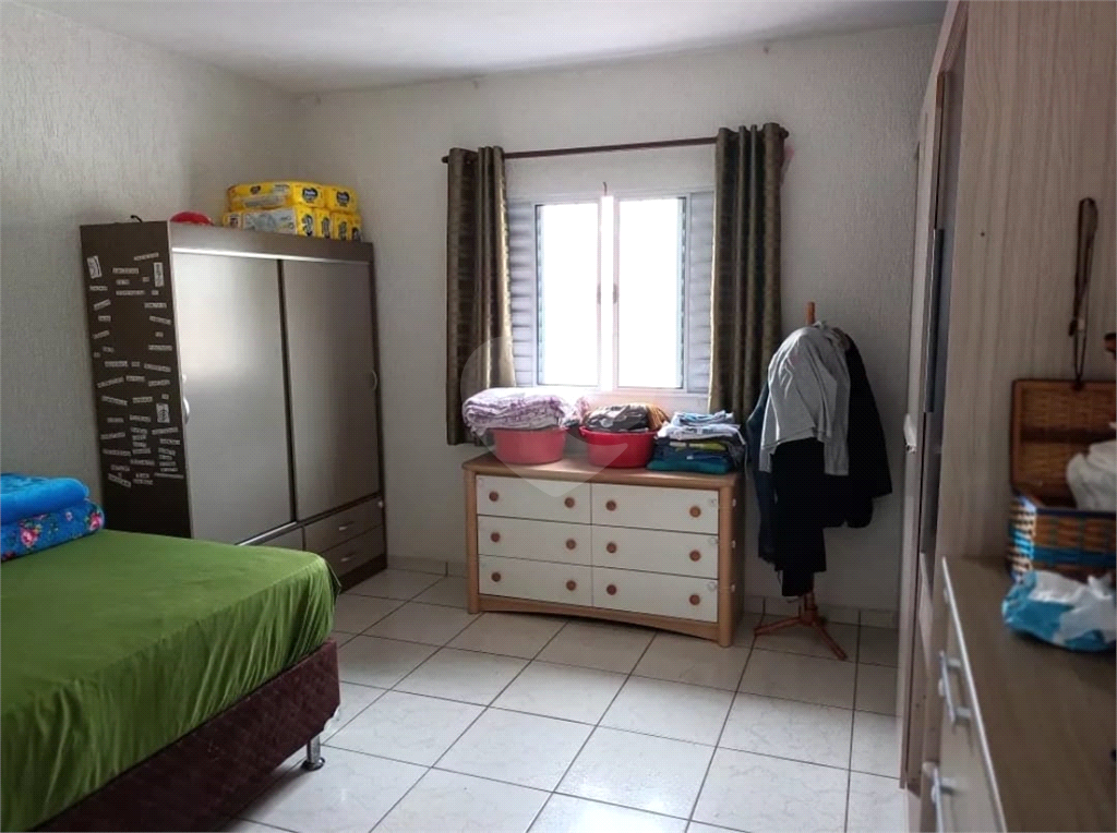Duas casas no mesmo terreno no Limão