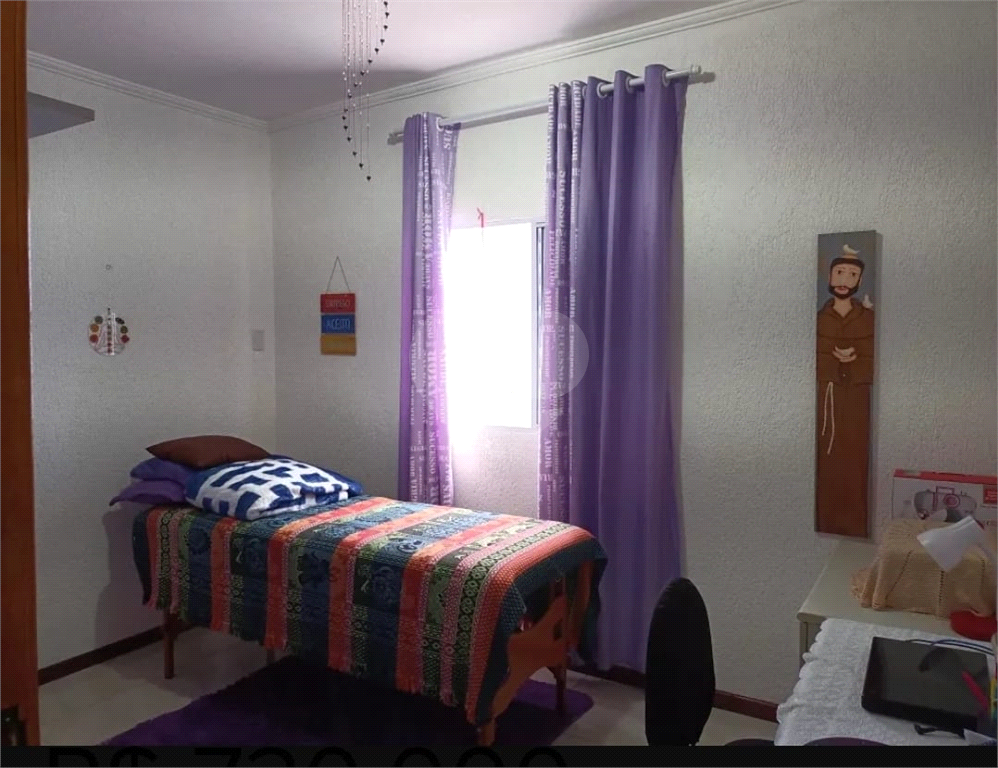 Duas casas no mesmo terreno no Limão