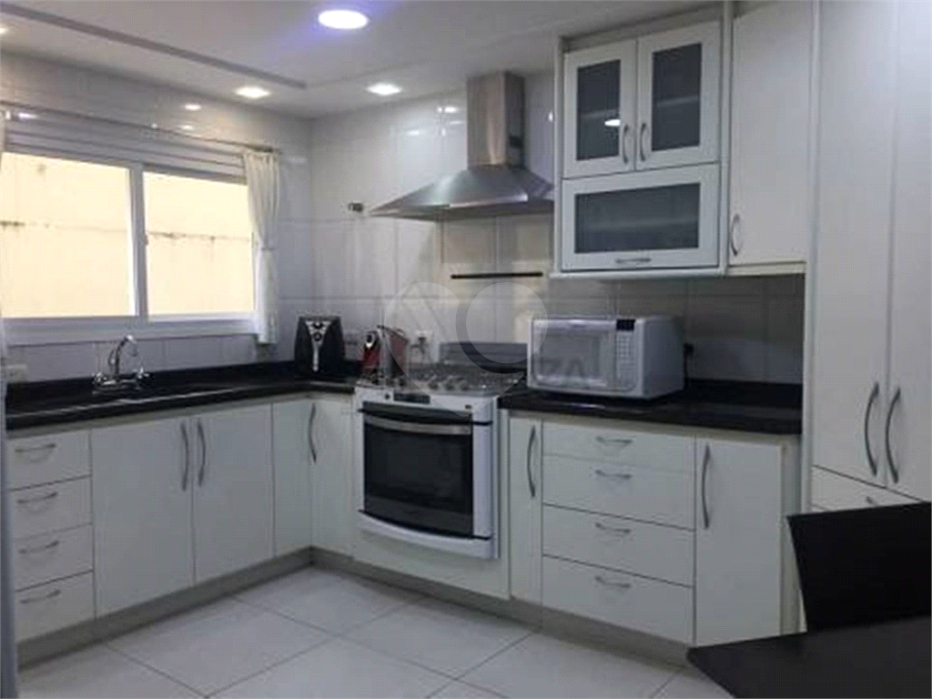 Tucuruvi Casa à venda de Alto Padrão em Condomínio Fechado tem 365 m² com piscina e espaço gourmet!!