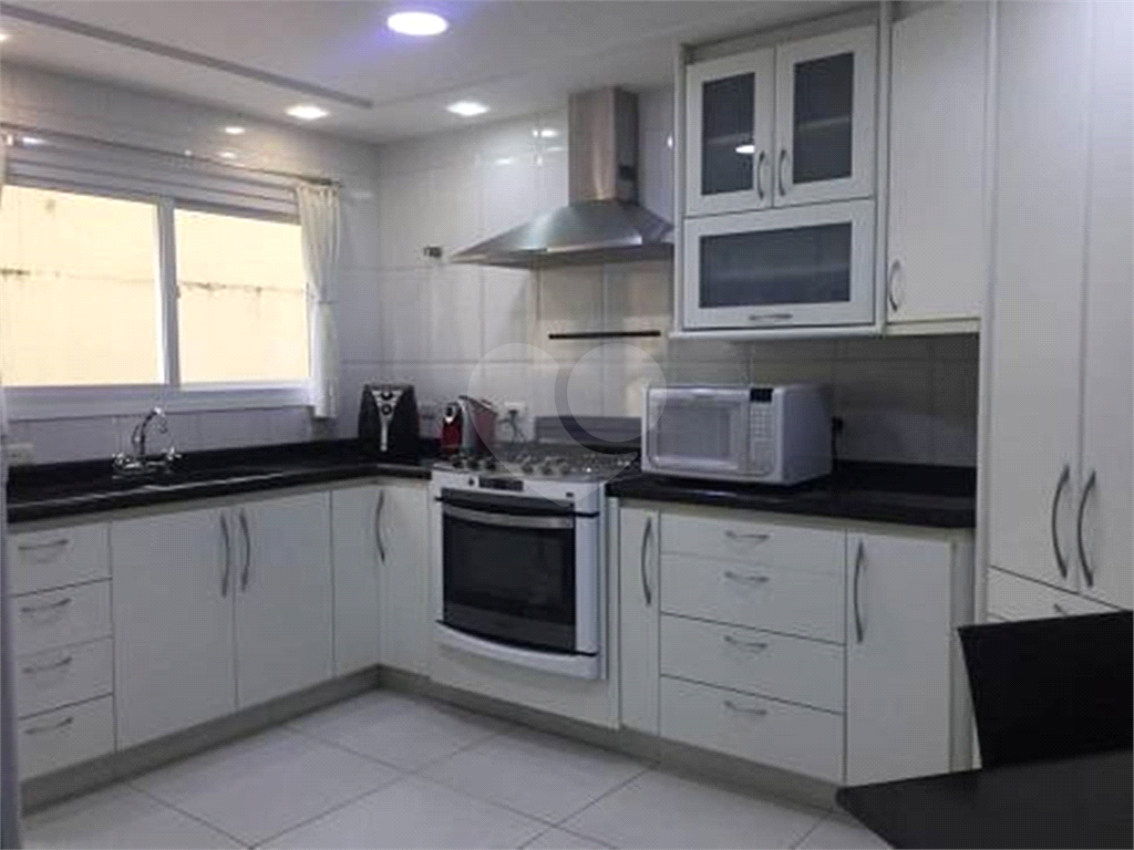 Tucuruvi Casa à venda de Alto Padrão em Condomínio Fechado tem 365 m² com piscina e espaço gourmet!!