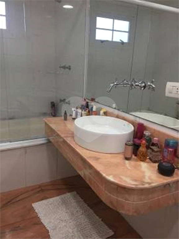 Tucuruvi Casa à venda de Alto Padrão em Condomínio Fechado tem 365 m² com piscina e espaço gourmet!!